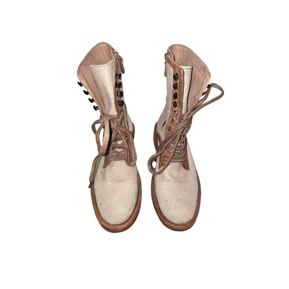 Vintage Foundry Women's 8 Beige & Brown Canvas Leather Lace-Up Combat Boots - Picture 1 of 10